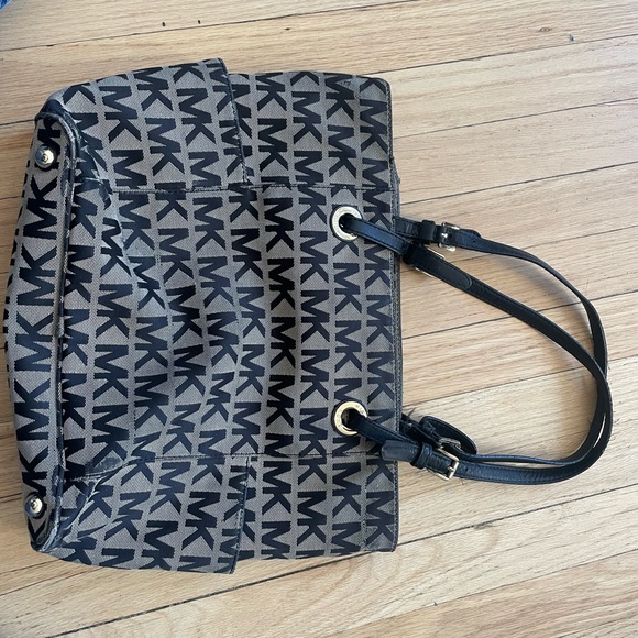 Michael Kors Black and Brown Logo Tote - Picture 2 of 9